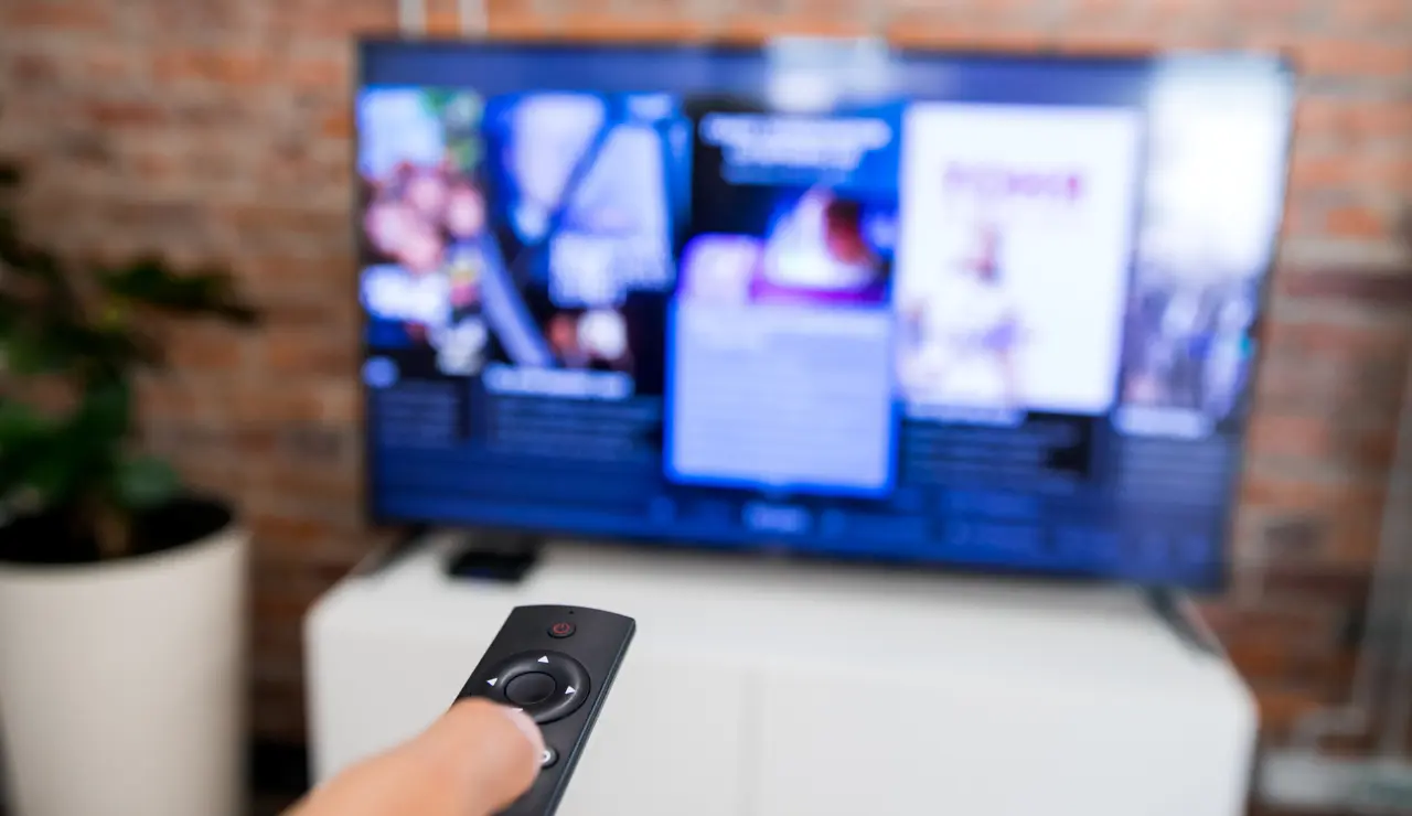 Live TV and regional channels on IPTV THE FOX